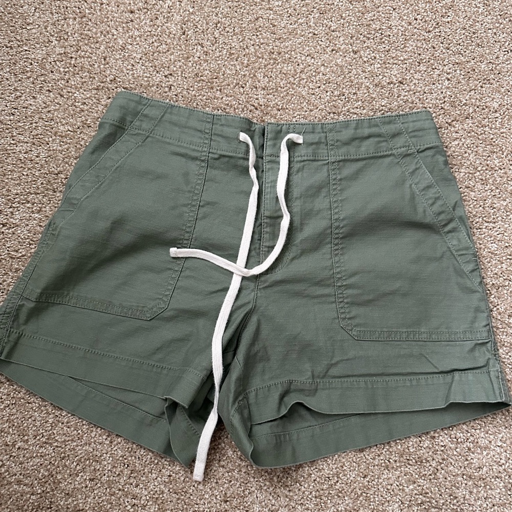 LOFT Green Women's Utility Shorts